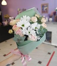 Букет цветов из:  Хризантемы и Розы в Казачка