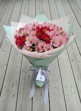 Букет цветов из:  Альстромерии в Казачка