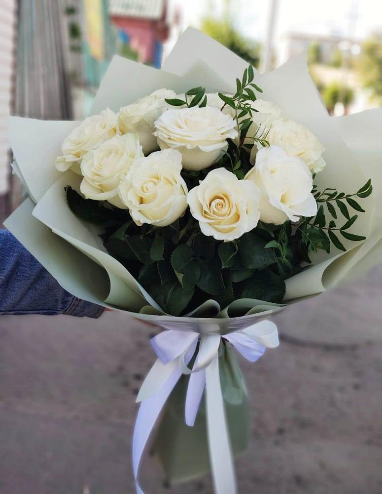 Букет Белые розы Проуд в Казачка