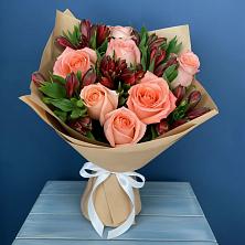 Букет цветов из:  Розы и Альстромерии в Казачка