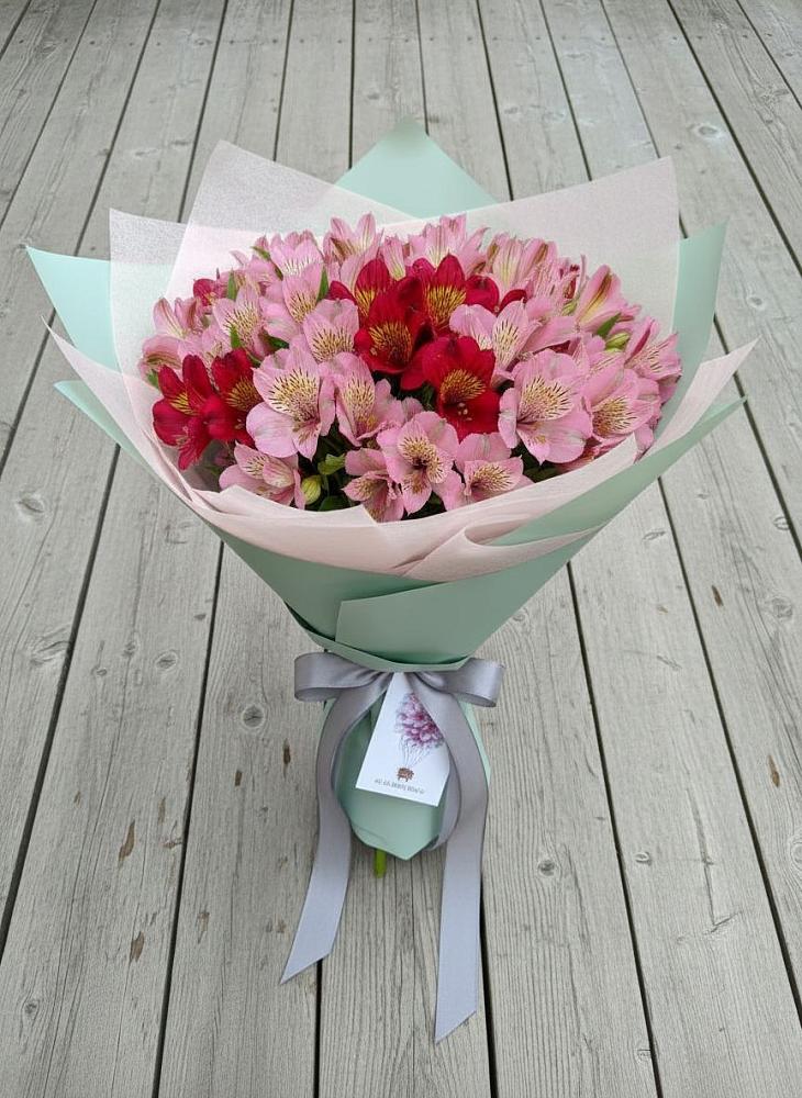 Букет цветов из: Альстромерии в Казачка