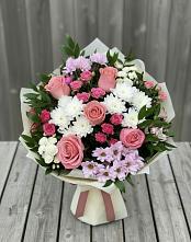 Букет цветов из:  Альстромерии, Гвоздики, Розы и Хризантемы #REPLACE_PRED# Казачка