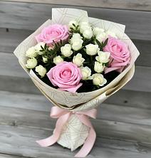Букет цветов из:  Розы в Казачка