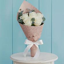 Букет цветов из:  Розы в Казачка