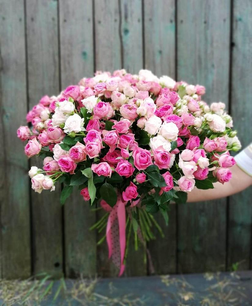 Букет Розовые кустовые розы Натали и Лав Лидия в Казачка