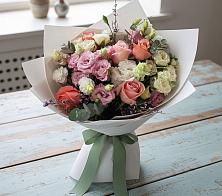 Букет цветов из:  Розы, Лизиантусы и Гвоздики в Казачка