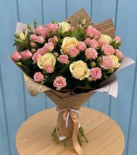 Букет цветов из:  Розы в Казачка