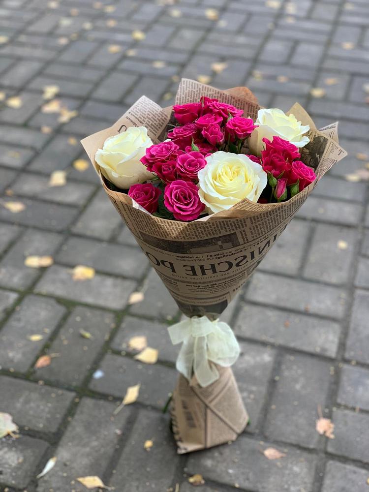 Букет цветов из: Розы в Казачка